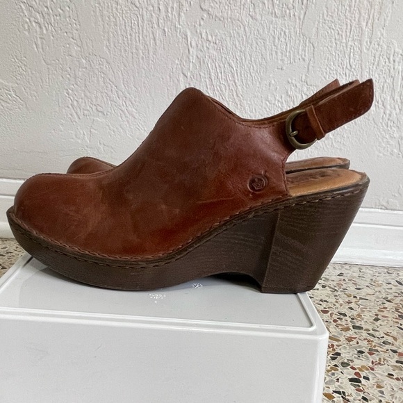 Born Shoes - Born sling back leather wedges